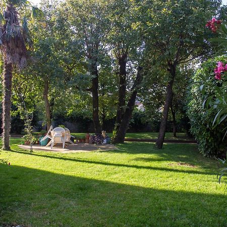 Appartamento Con Giardino Le Querce Sistiana Luaran gambar